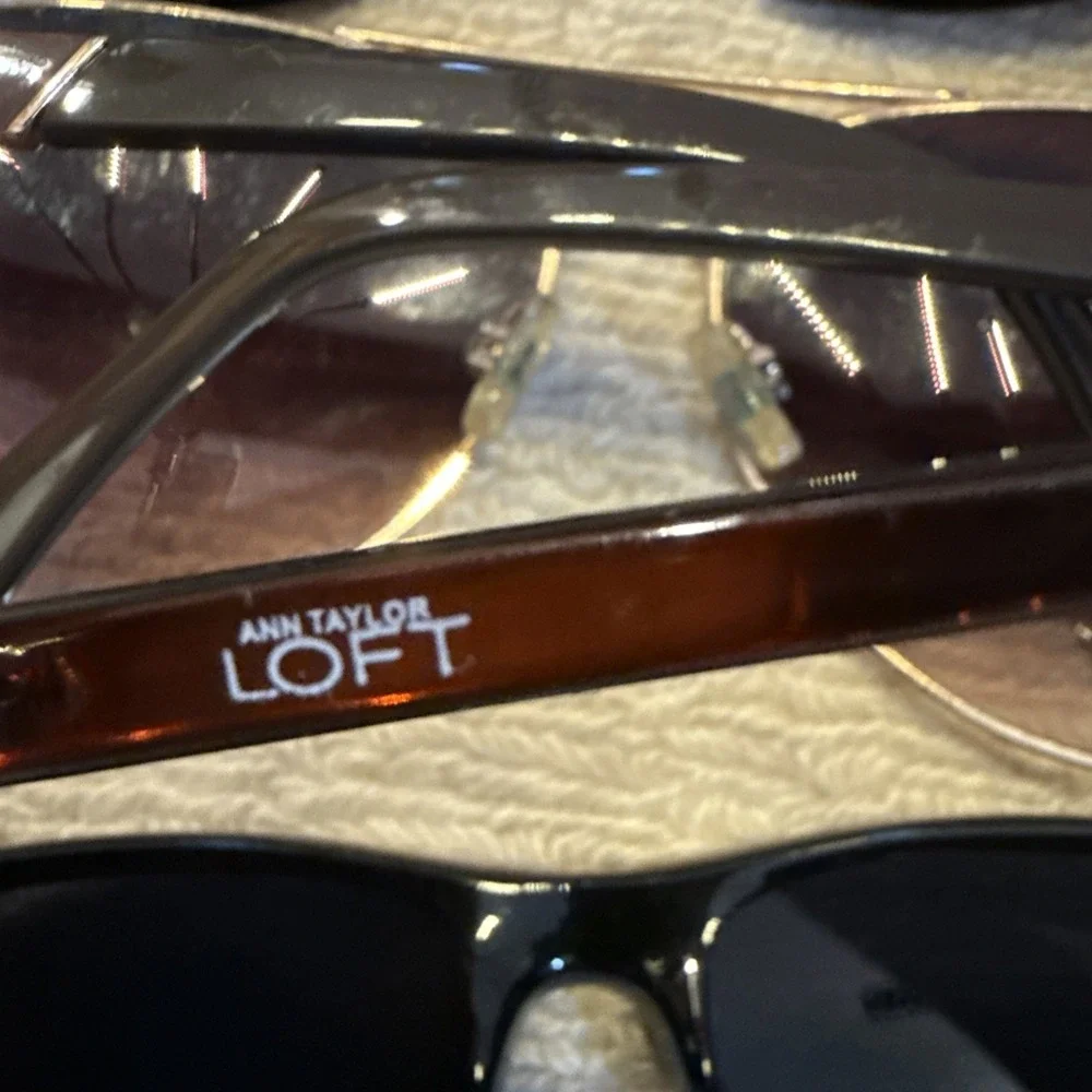 6 pairs sunglasses: Caribbean Sun, Locs, Beverly Hills Polo, Dockers-All 6 pairs